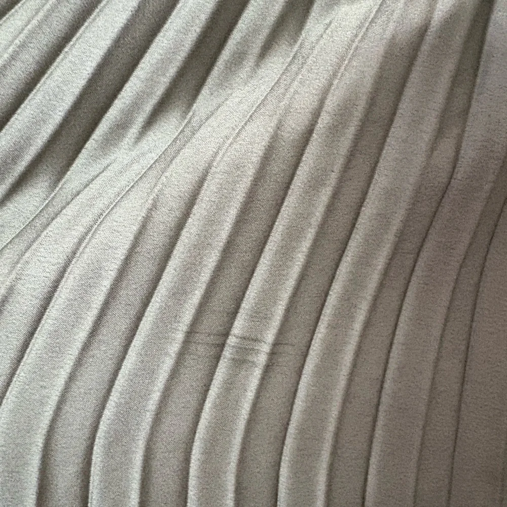 Abercrombie & Fitch Sage Green Pleated Maxi Dress